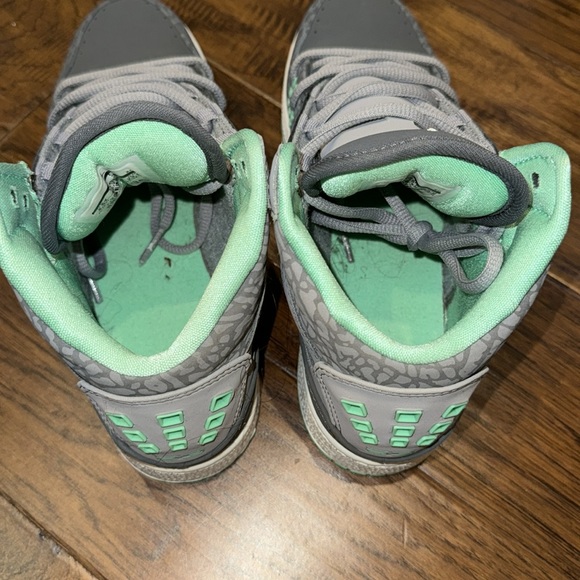 Jordan sneakers - Picture 5 of 7